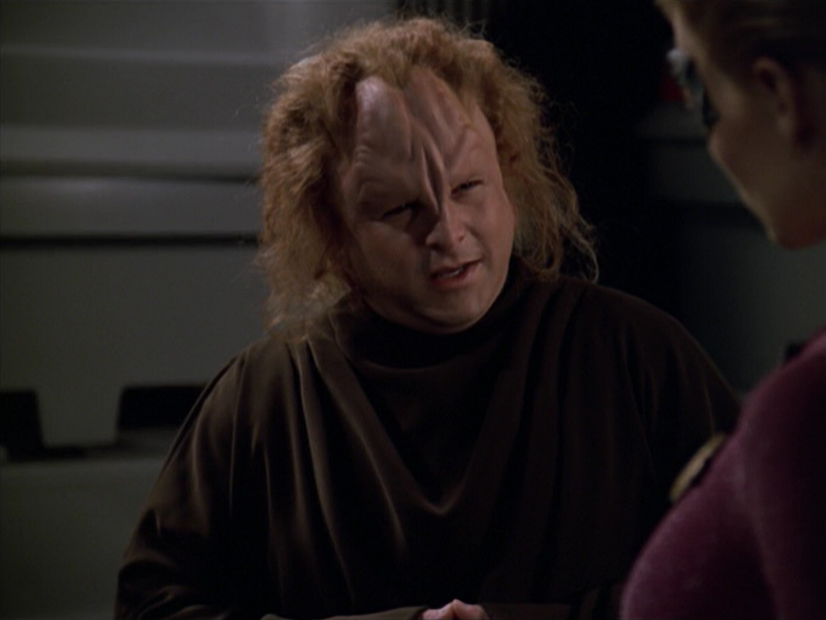 extant_StarTrek_VOY_5x20-ThinkTank_02248.jpg