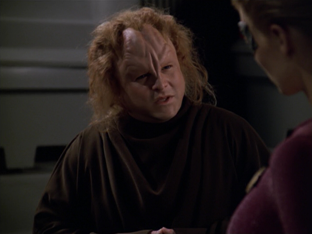 extant_StarTrek_VOY_5x20-ThinkTank_02257.jpg