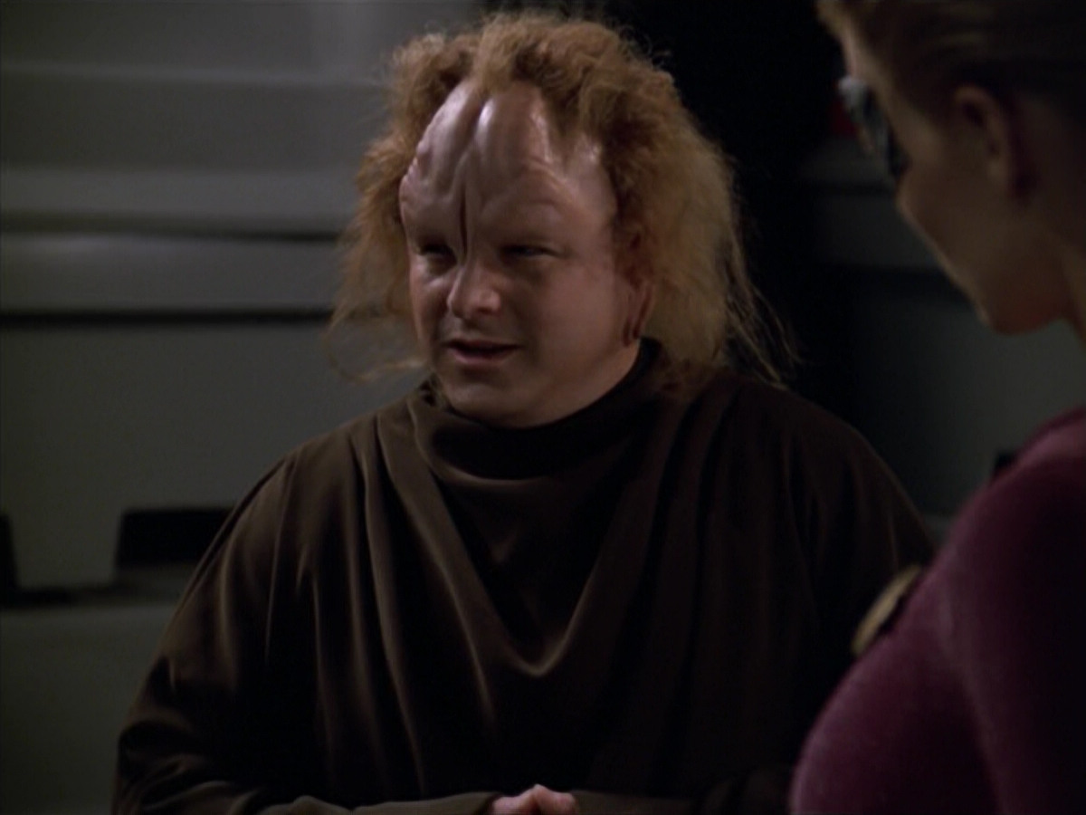 extant_StarTrek_VOY_5x20-ThinkTank_02259.jpg