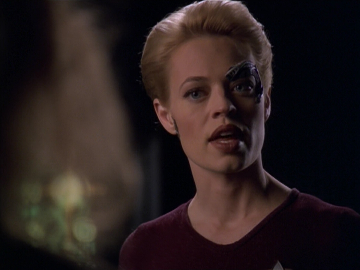 extant_StarTrek_VOY_5x20-ThinkTank_02384.jpg