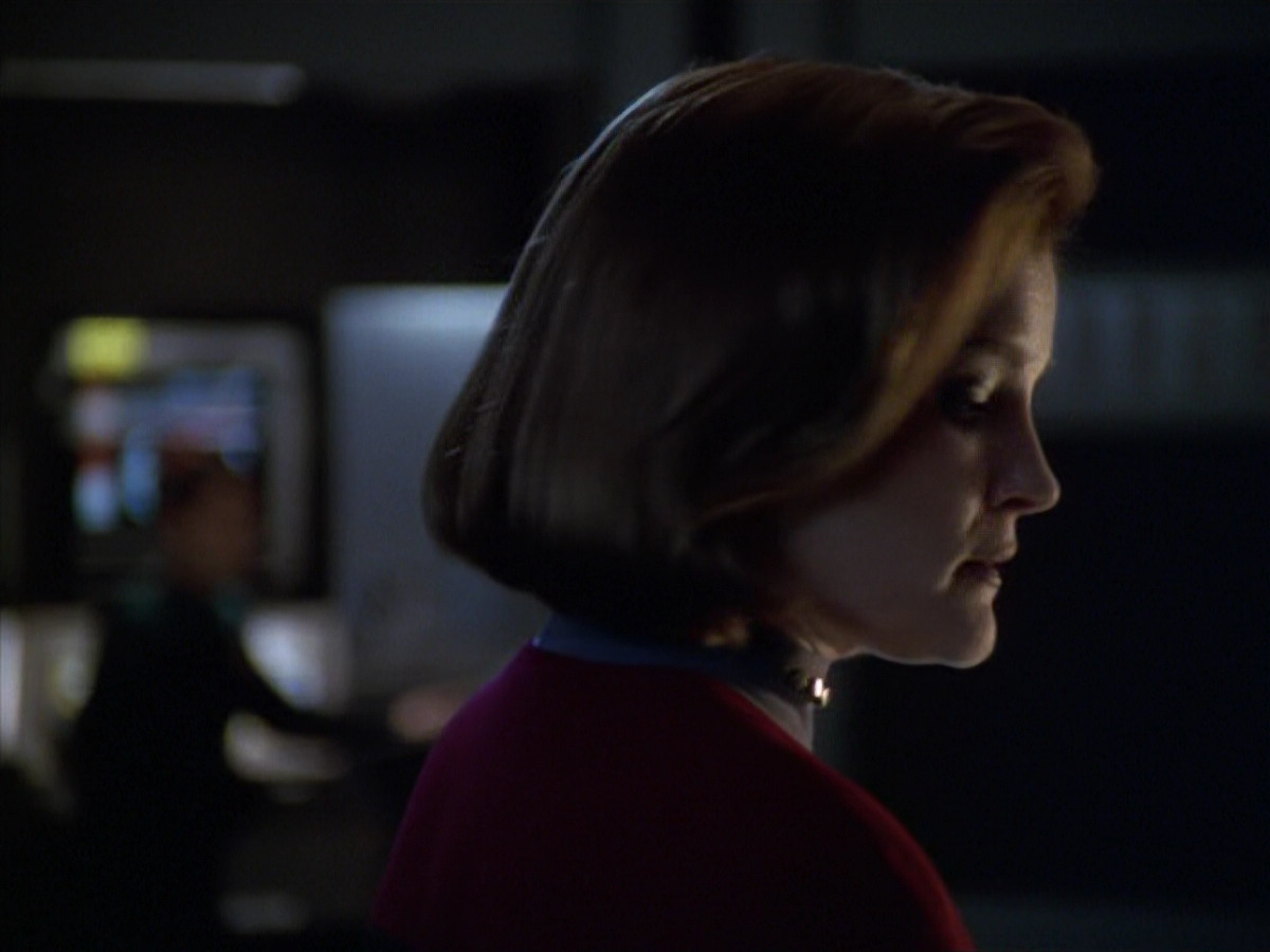 extant_StarTrek_VOY_5x20-ThinkTank_02433.jpg