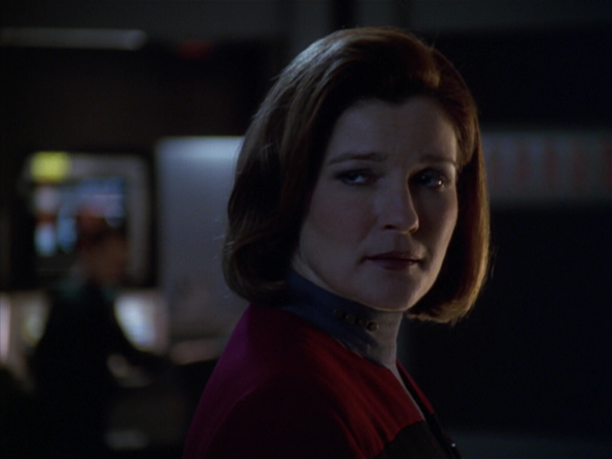 extant_StarTrek_VOY_5x20-ThinkTank_02438.jpg