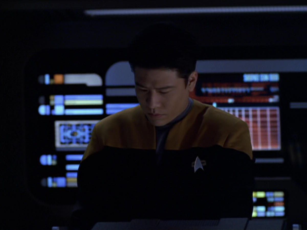 extant_StarTrek_VOY_5x20-ThinkTank_02450.jpg