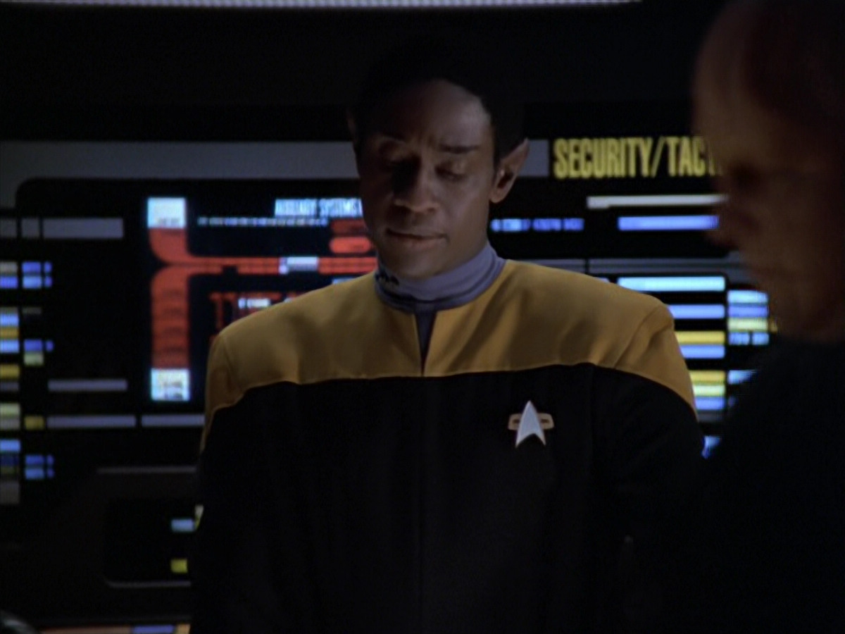 extant_StarTrek_VOY_5x20-ThinkTank_02451.jpg