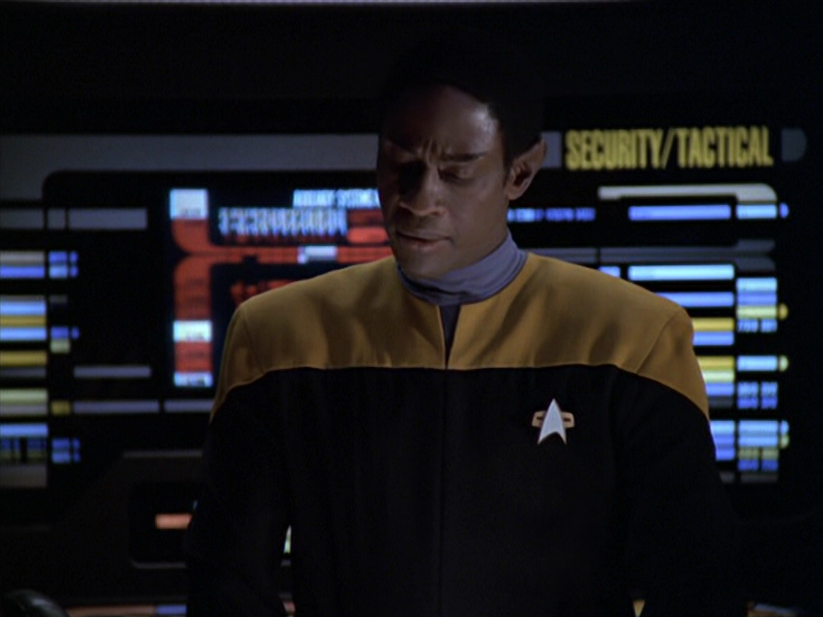 extant_StarTrek_VOY_5x20-ThinkTank_02464.jpg