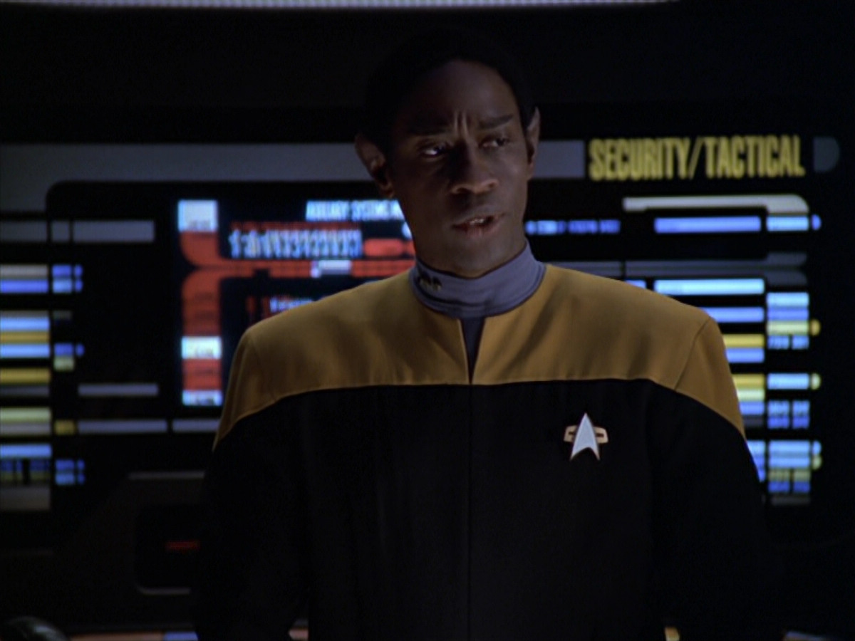 extant_StarTrek_VOY_5x20-ThinkTank_02467.jpg