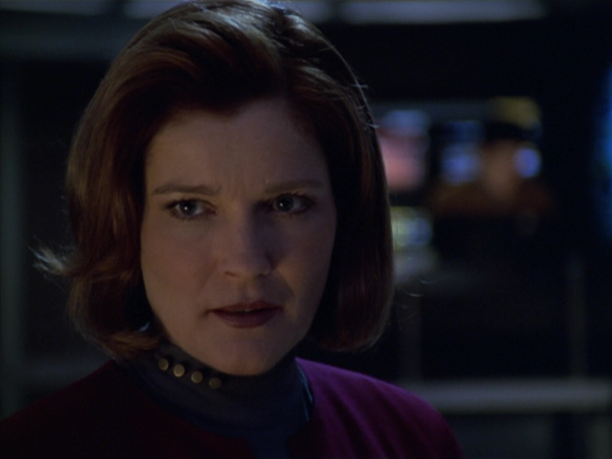 extant_StarTrek_VOY_5x20-ThinkTank_02496.jpg