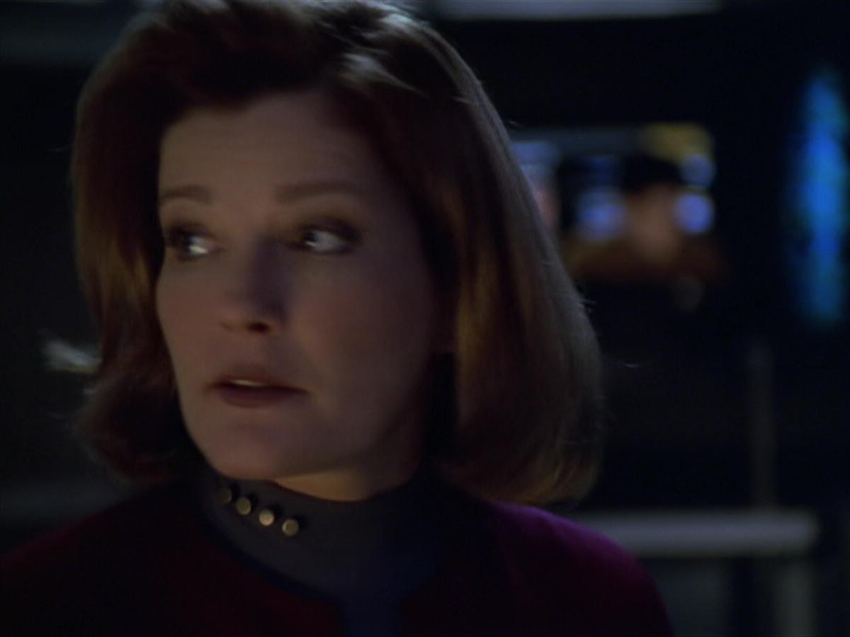 extant_StarTrek_VOY_5x20-ThinkTank_02503.jpg