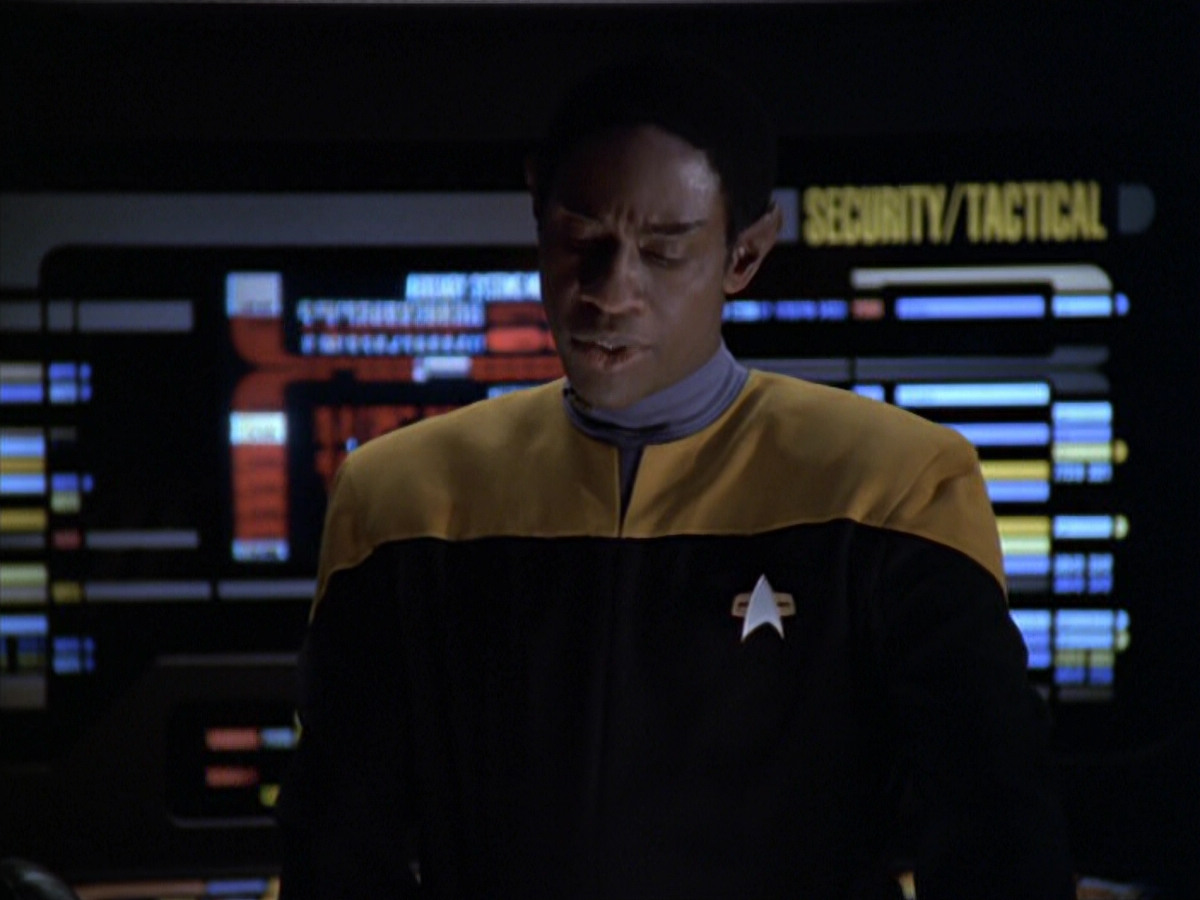 extant_StarTrek_VOY_5x20-ThinkTank_02505.jpg