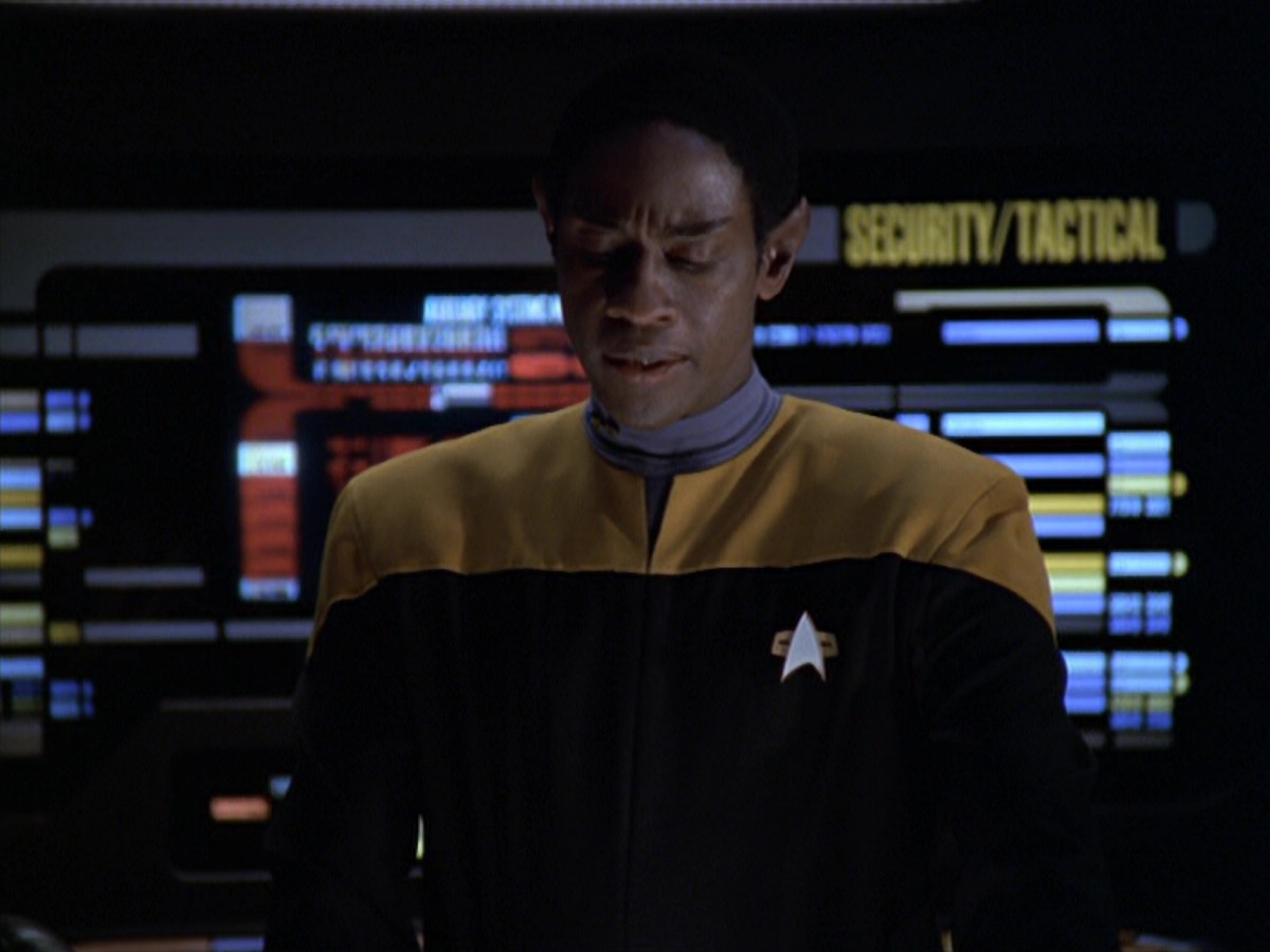 extant_StarTrek_VOY_5x20-ThinkTank_02511.jpg
