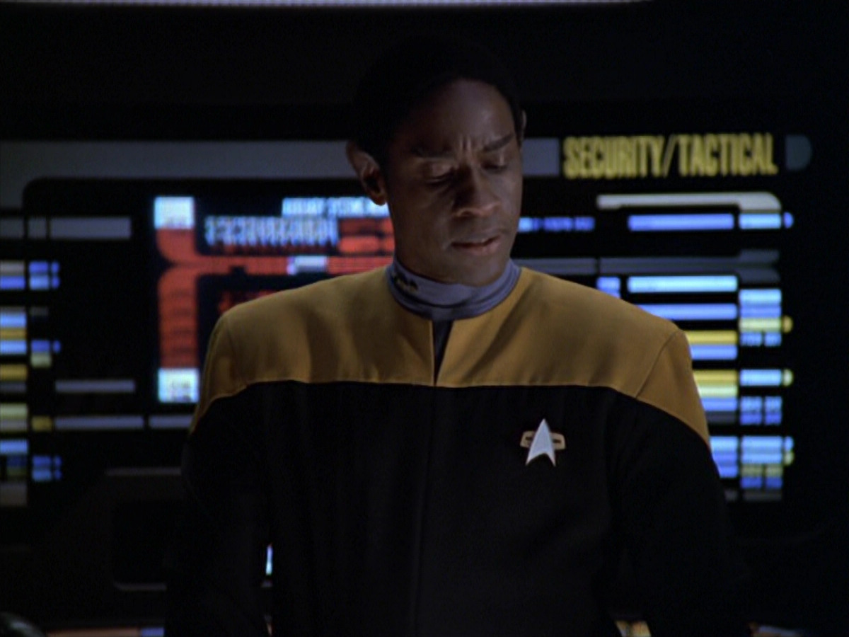 extant_StarTrek_VOY_5x20-ThinkTank_02512.jpg