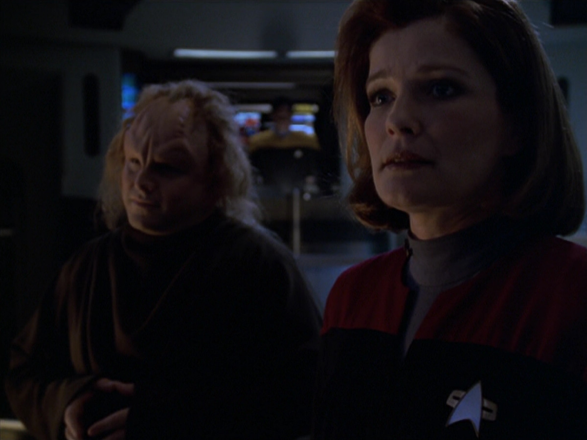 extant_StarTrek_VOY_5x20-ThinkTank_02513.jpg