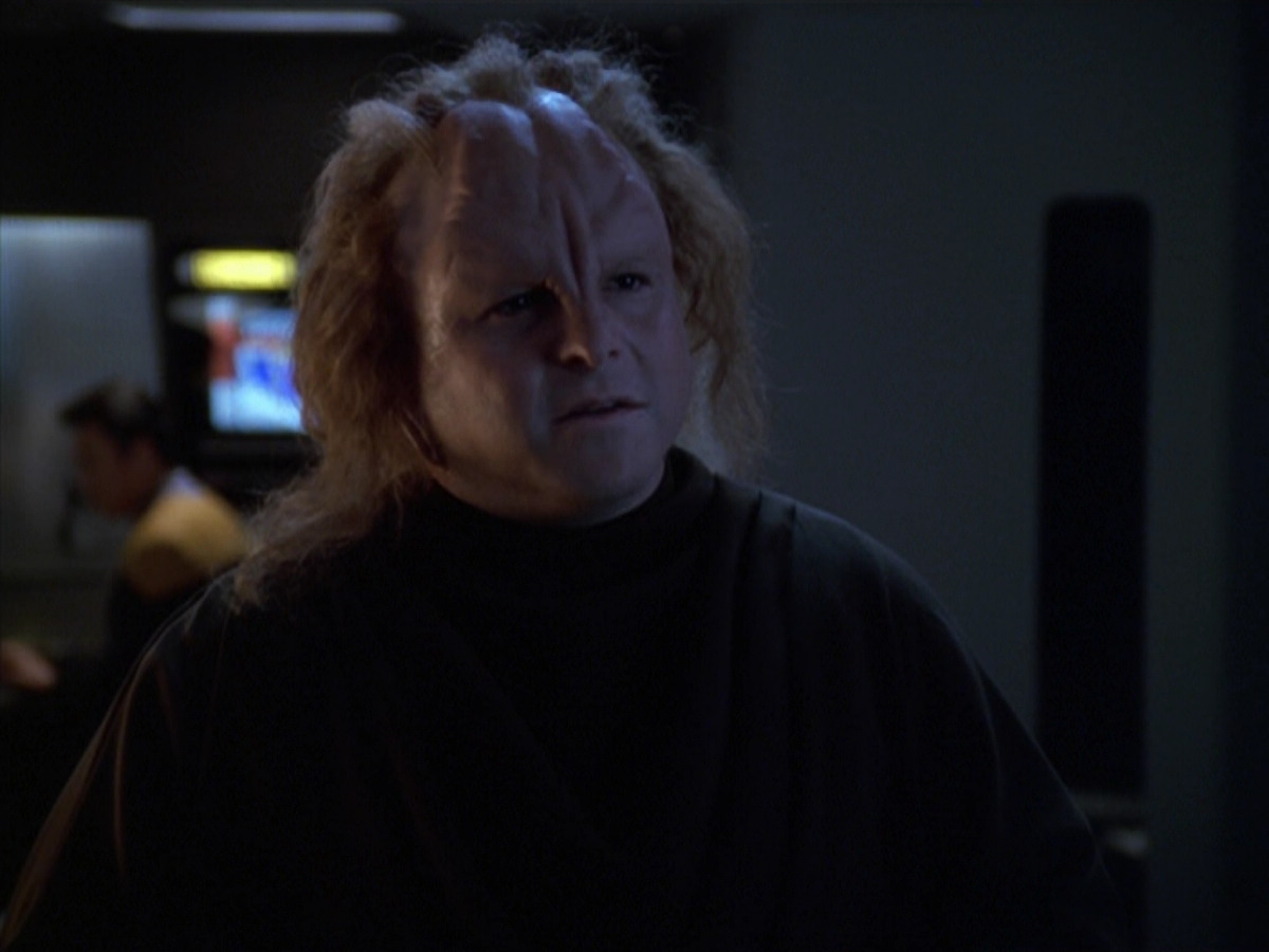 extant_StarTrek_VOY_5x20-ThinkTank_02532.jpg