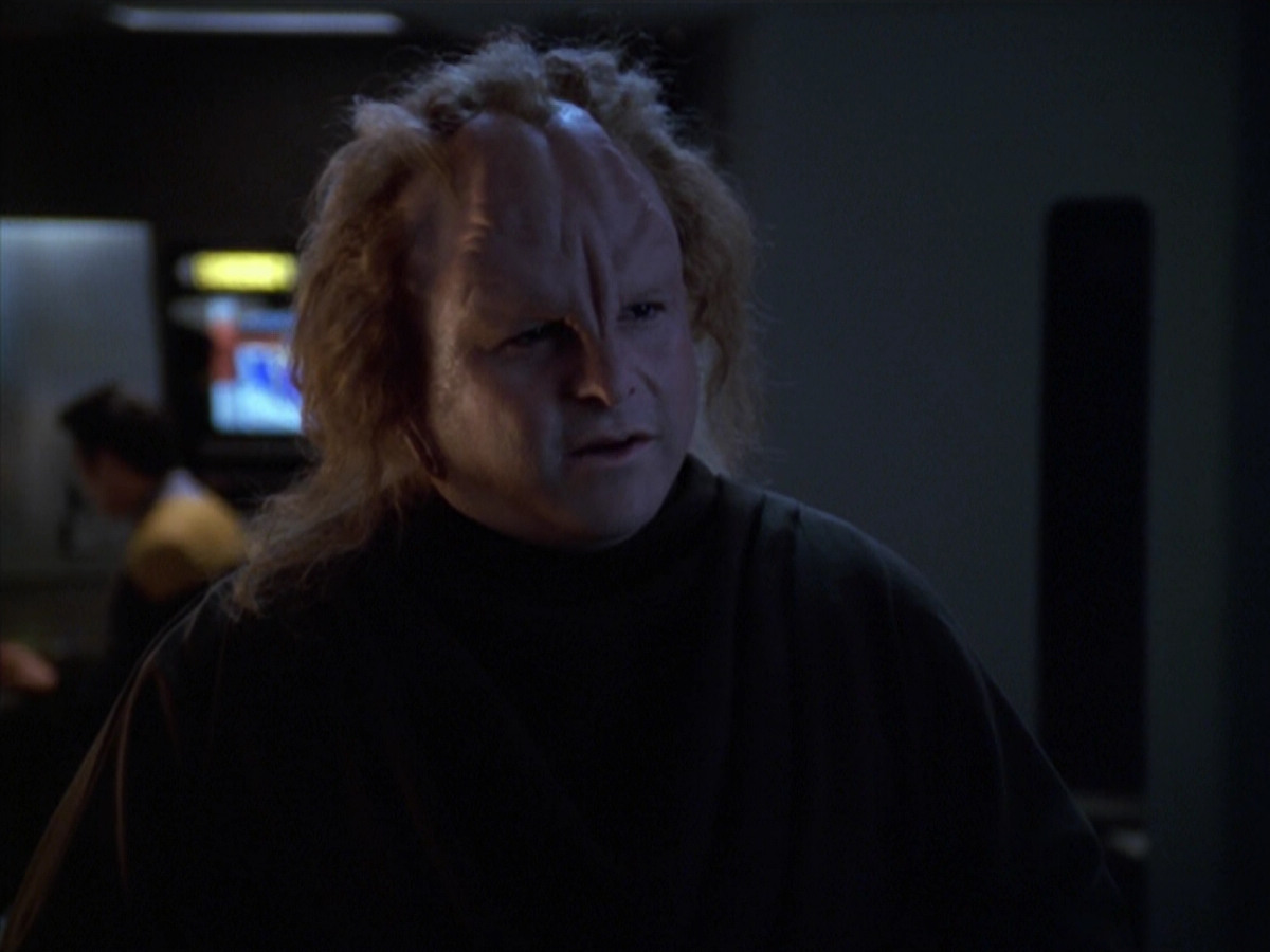 extant_StarTrek_VOY_5x20-ThinkTank_02537.jpg