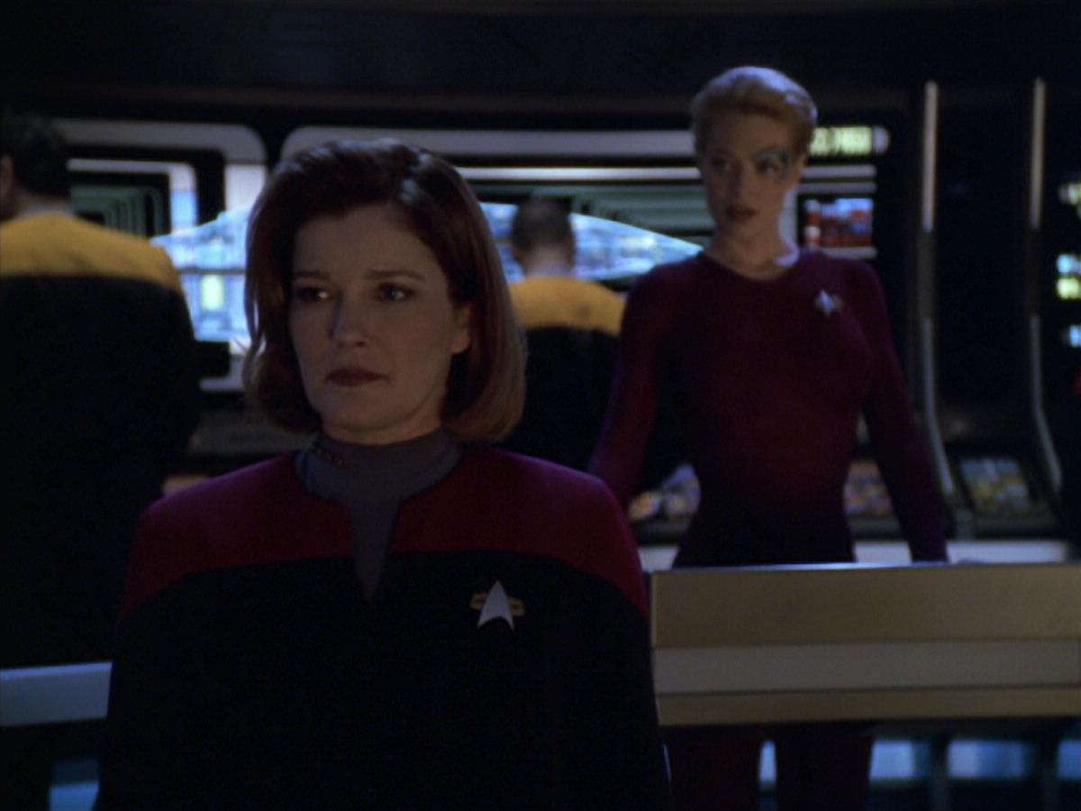 extant_StarTrek_VOY_5x20-ThinkTank_02541.jpg