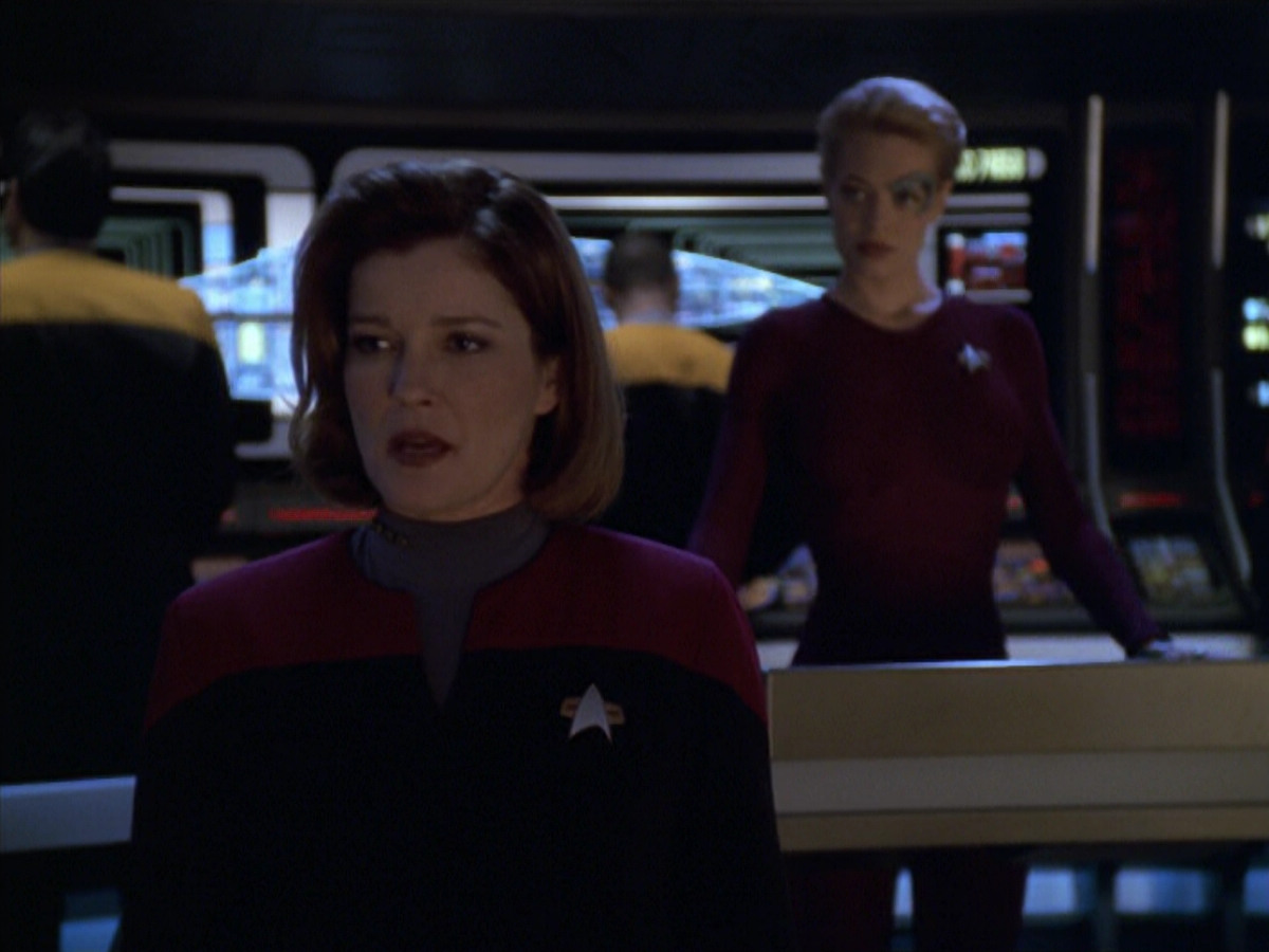 extant_StarTrek_VOY_5x20-ThinkTank_02543.jpg
