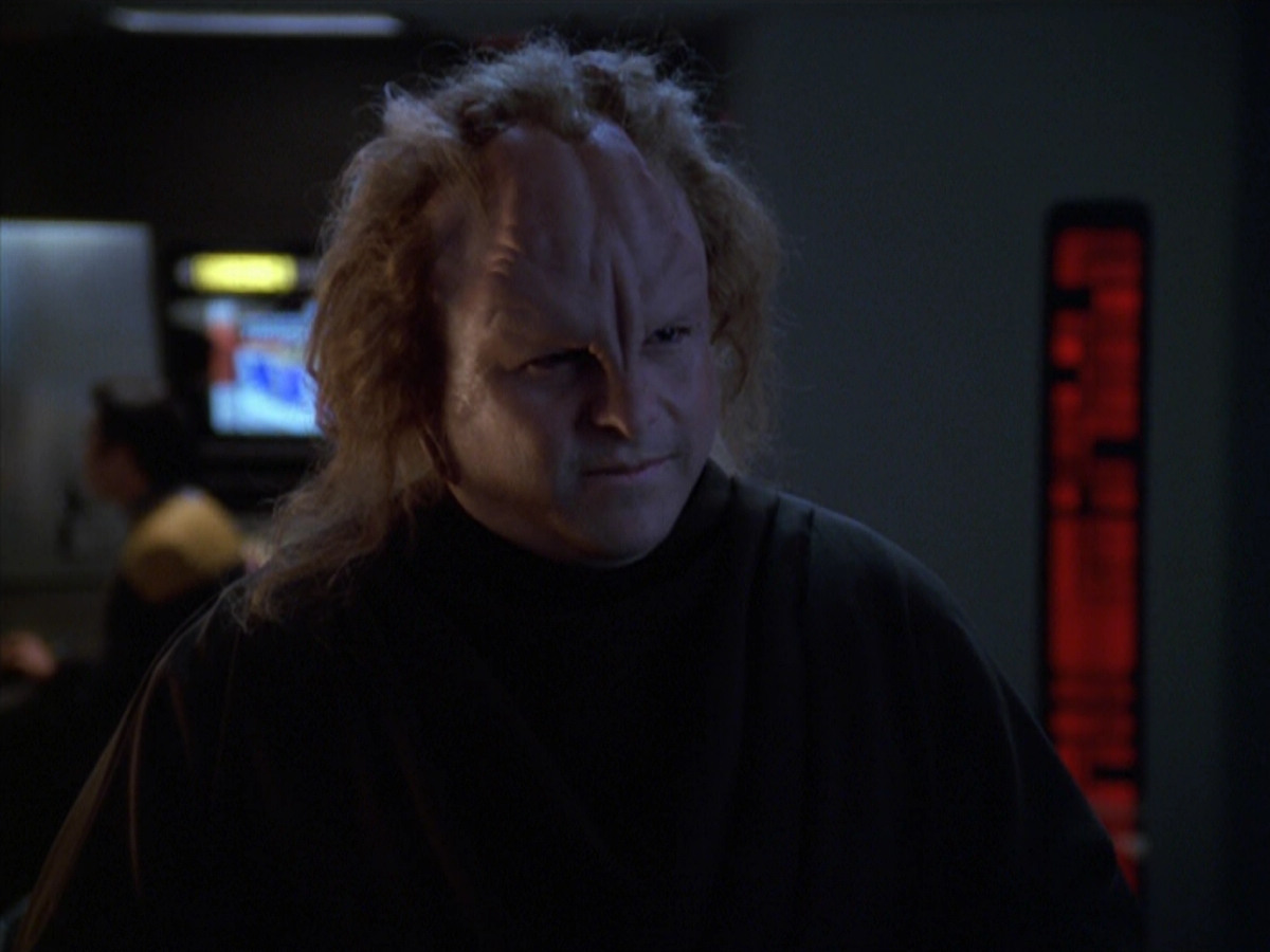extant_StarTrek_VOY_5x20-ThinkTank_02547.jpg
