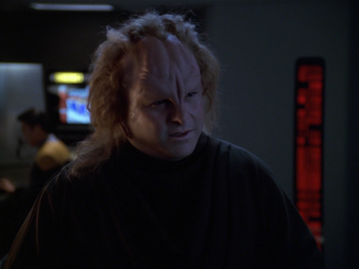 extant_StarTrek_VOY_5x20-ThinkTank_02552.jpg