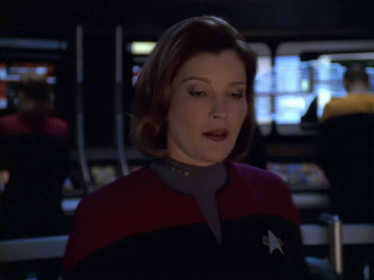 extant_StarTrek_VOY_5x20-ThinkTank_02577.jpg