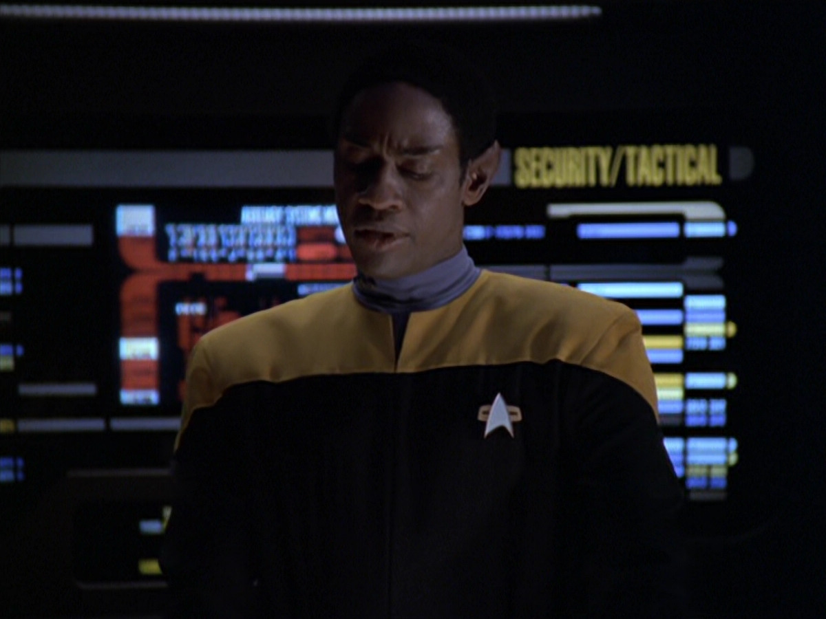 extant_StarTrek_VOY_5x20-ThinkTank_02581.jpg
