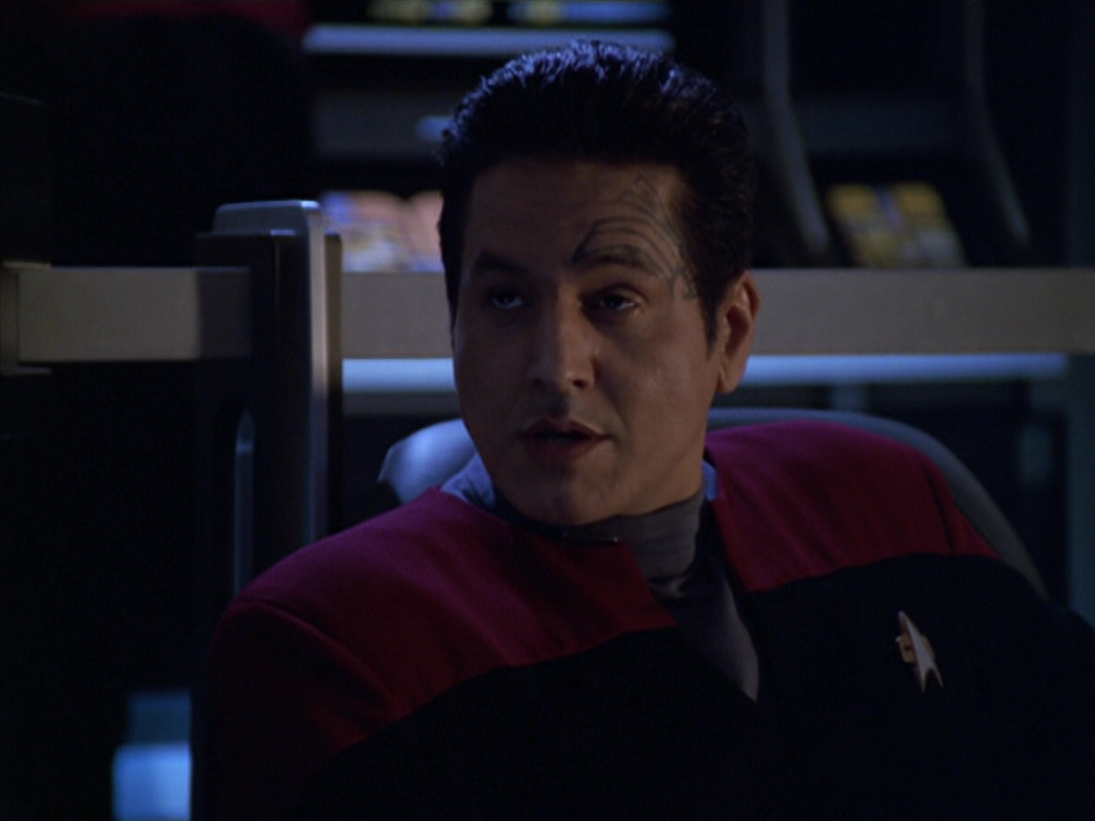 extant_StarTrek_VOY_5x20-ThinkTank_02586.jpg