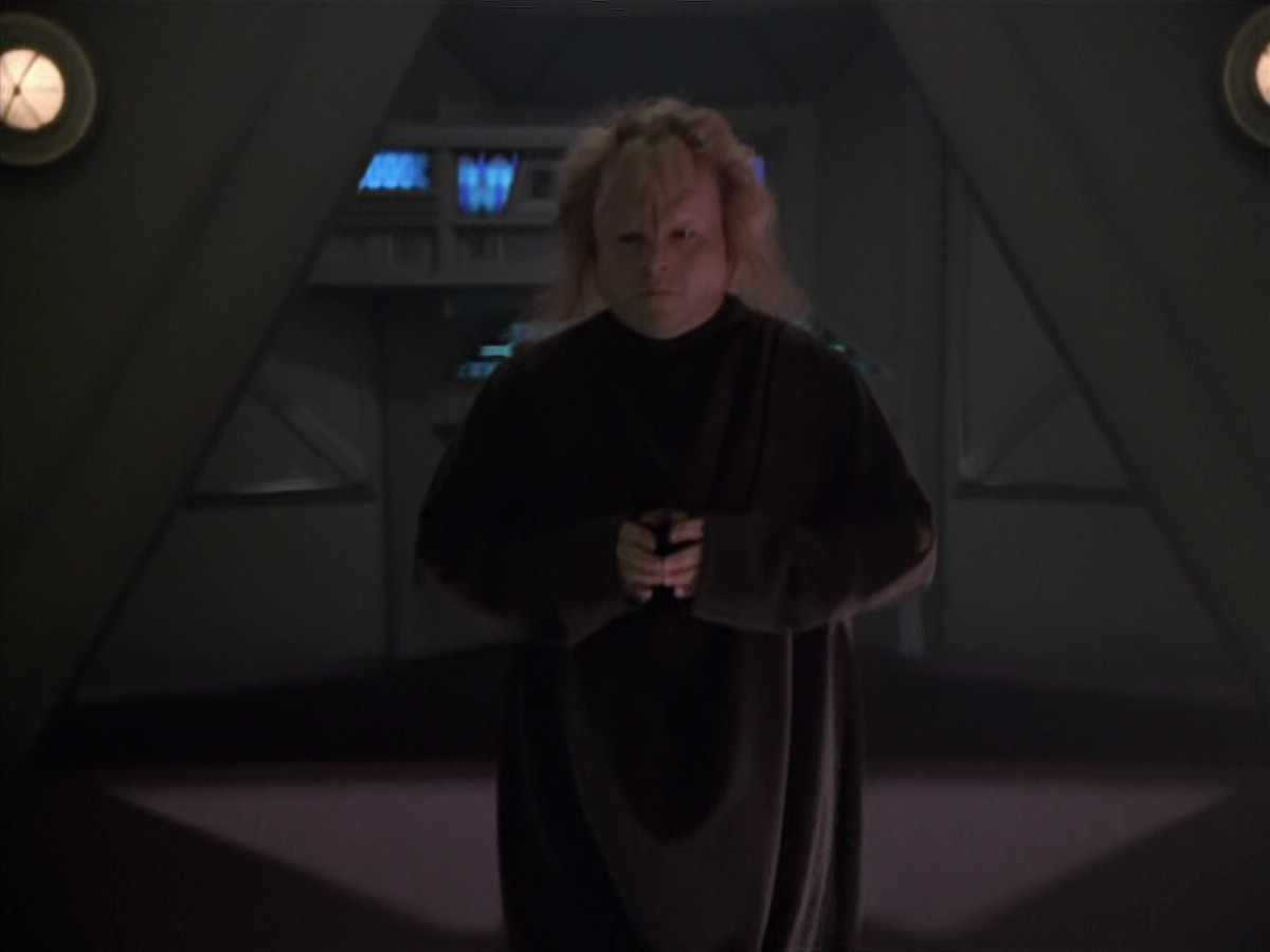 extant_StarTrek_VOY_5x20-ThinkTank_02605.jpg