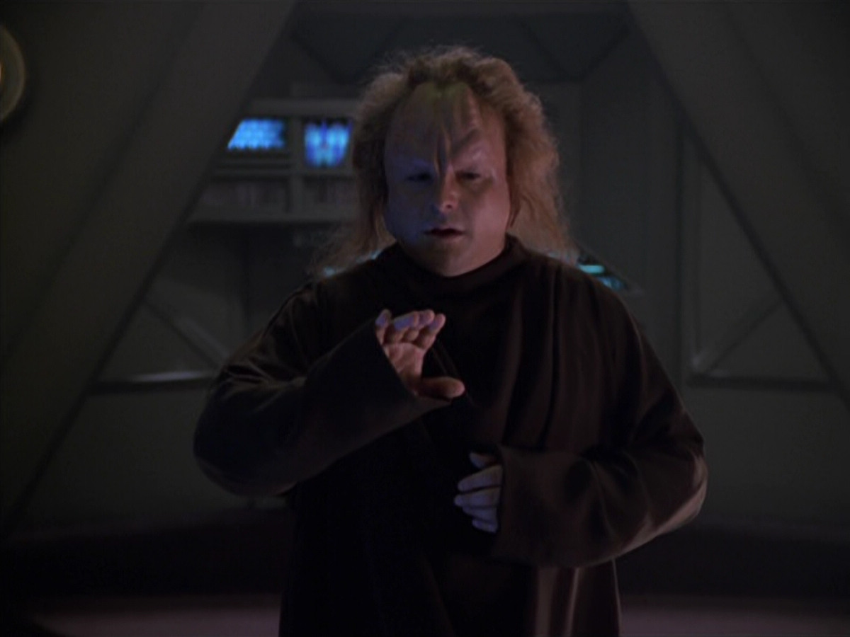 extant_StarTrek_VOY_5x20-ThinkTank_02608.jpg