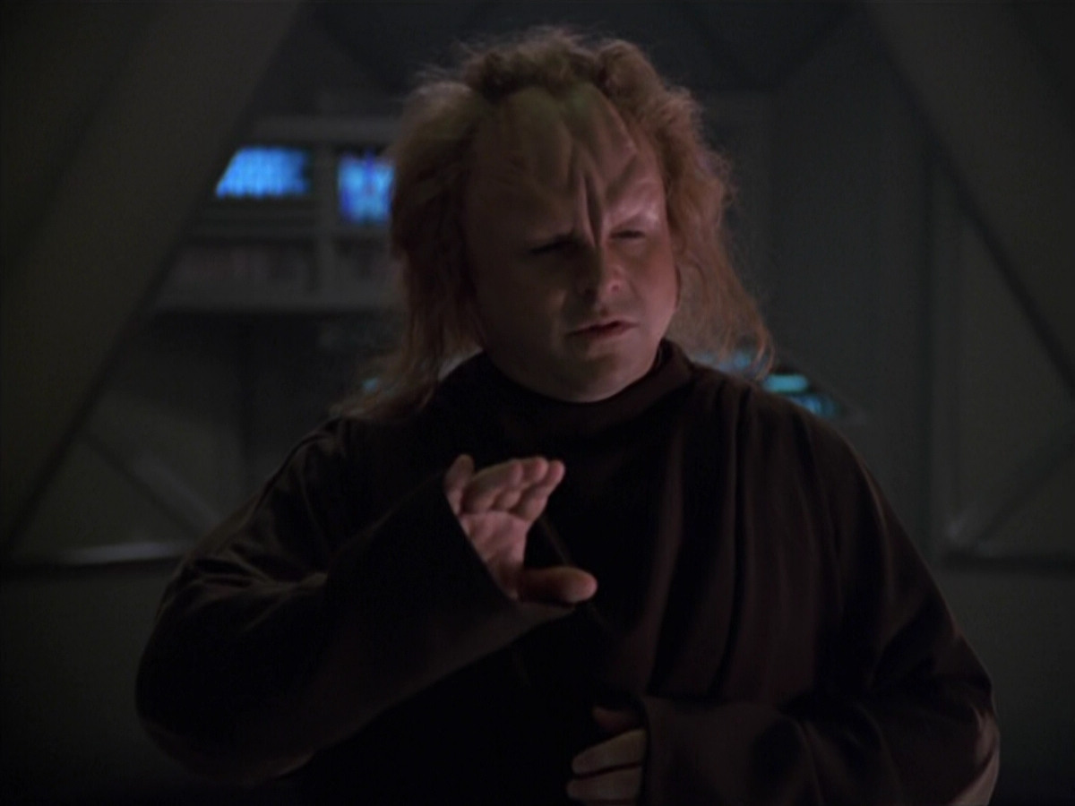 extant_StarTrek_VOY_5x20-ThinkTank_02612.jpg