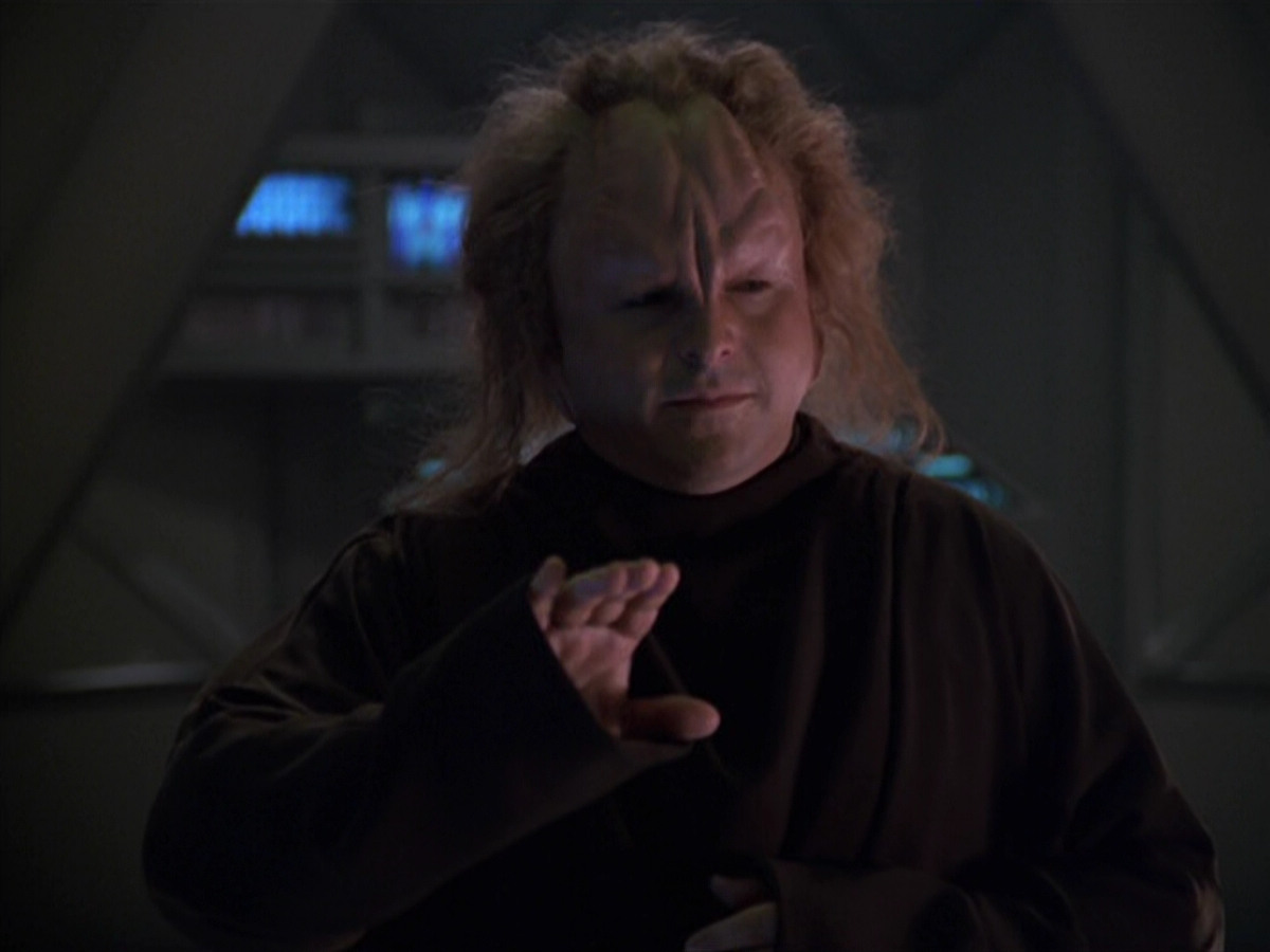 extant_StarTrek_VOY_5x20-ThinkTank_02613.jpg