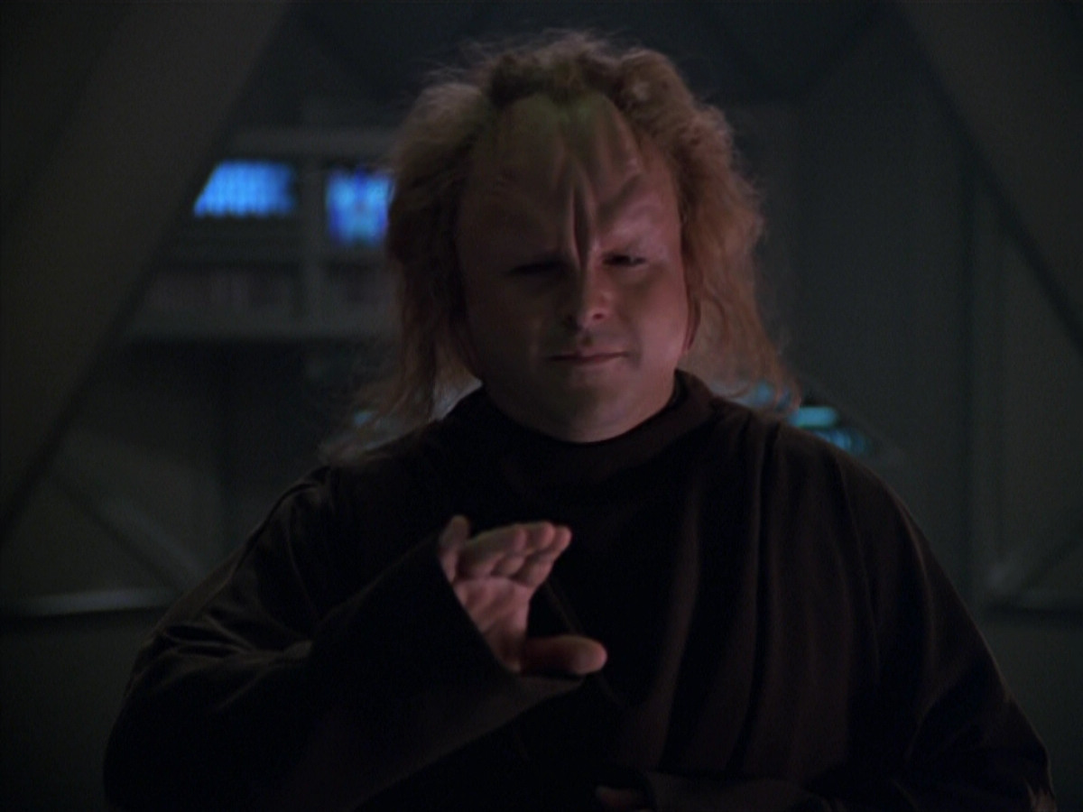 extant_StarTrek_VOY_5x20-ThinkTank_02638.jpg