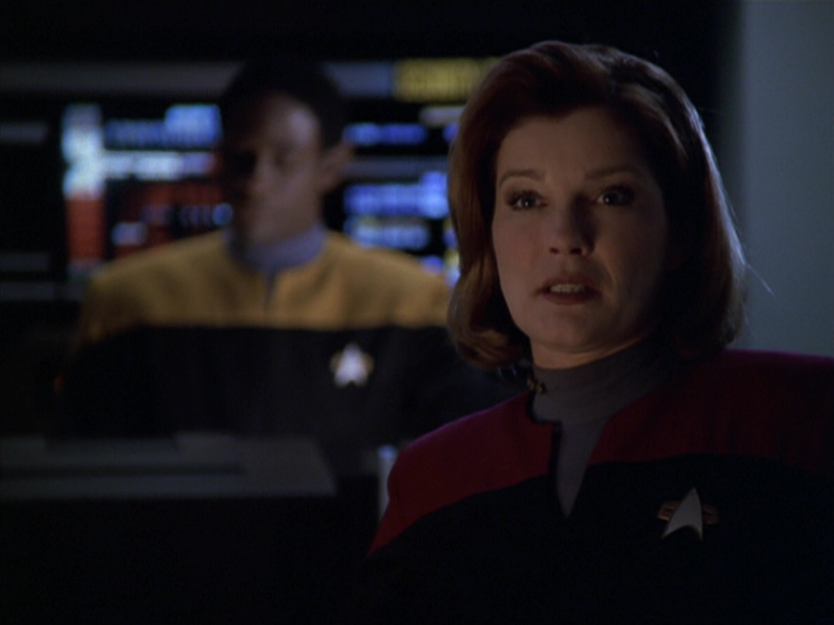 extant_StarTrek_VOY_5x20-ThinkTank_02680.jpg