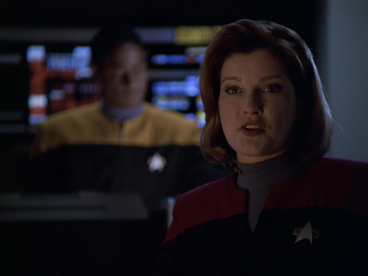 extant_StarTrek_VOY_5x20-ThinkTank_02682.jpg