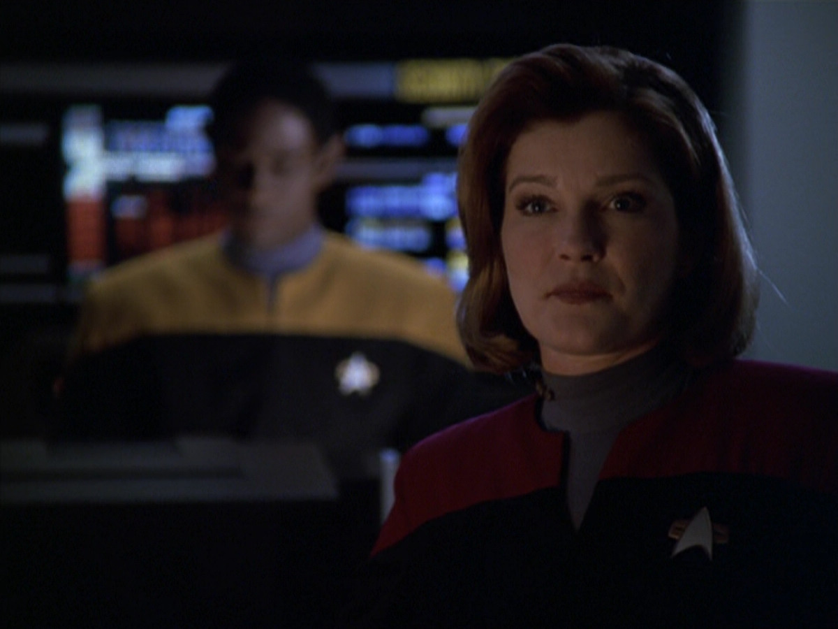 extant_StarTrek_VOY_5x20-ThinkTank_02683.jpg