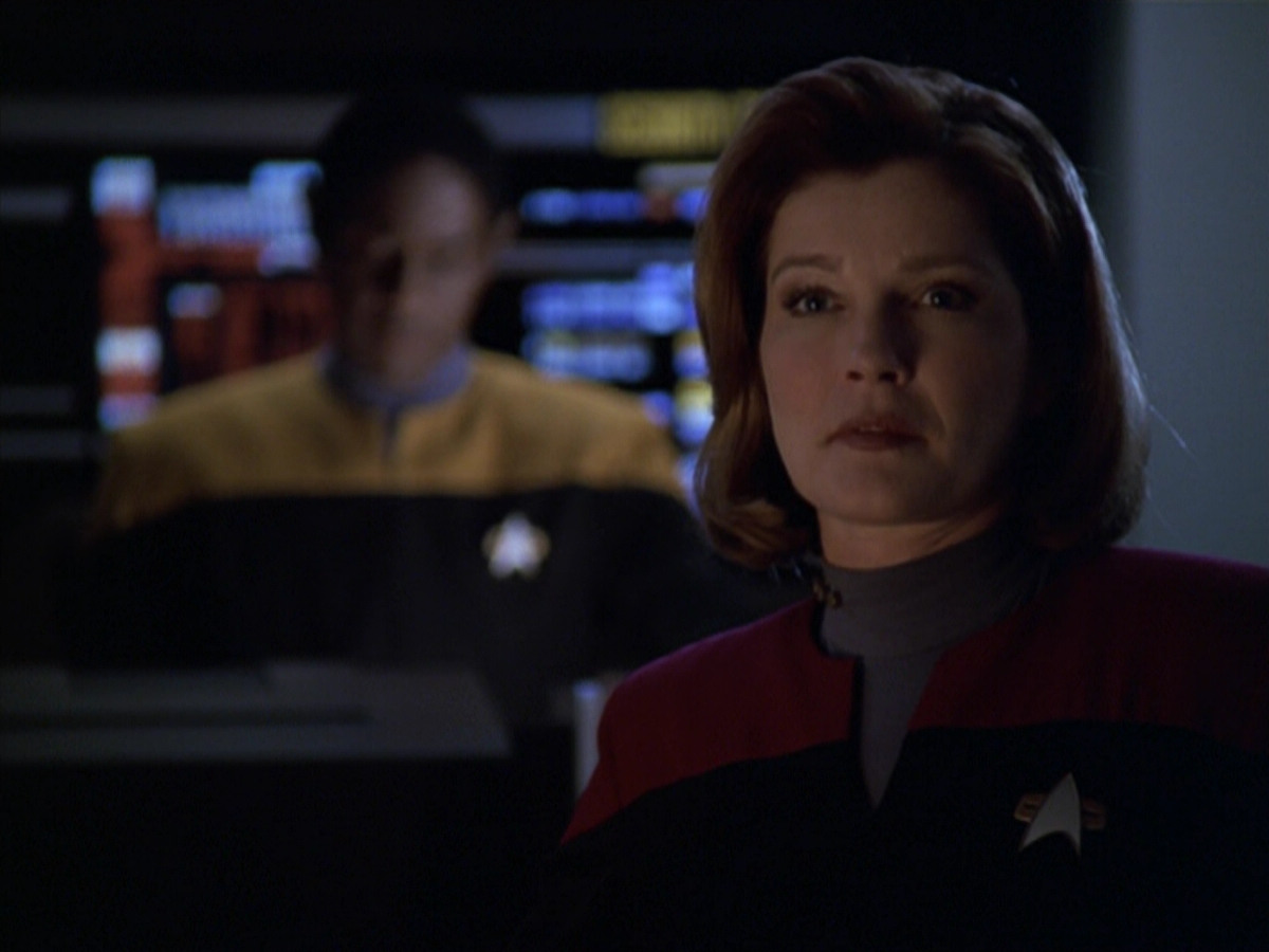 extant_StarTrek_VOY_5x20-ThinkTank_02695.jpg