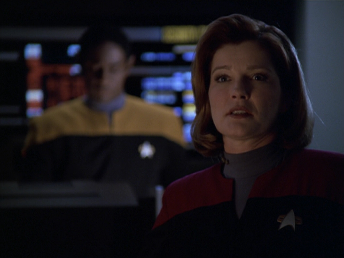 extant_StarTrek_VOY_5x20-ThinkTank_02701.jpg