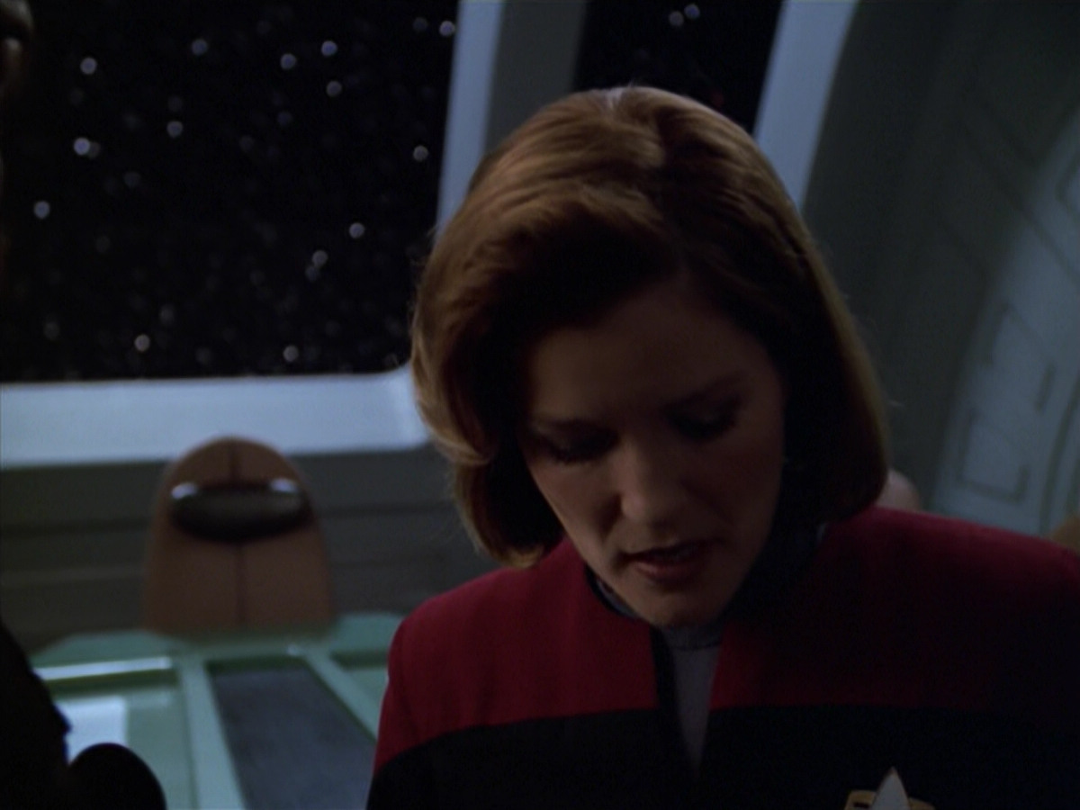 extant_StarTrek_VOY_5x20-ThinkTank_02959.jpg