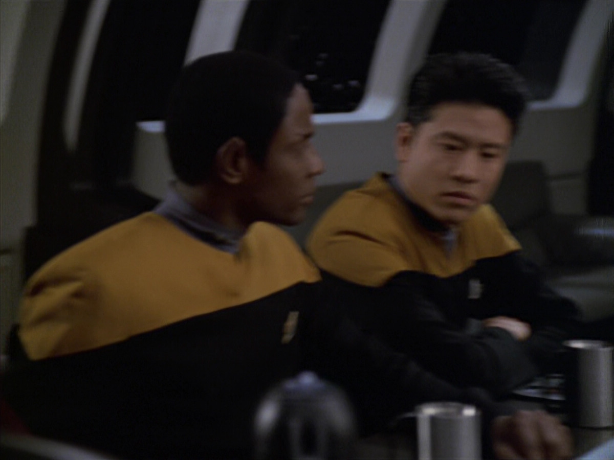 extant_StarTrek_VOY_5x20-ThinkTank_03007.jpg