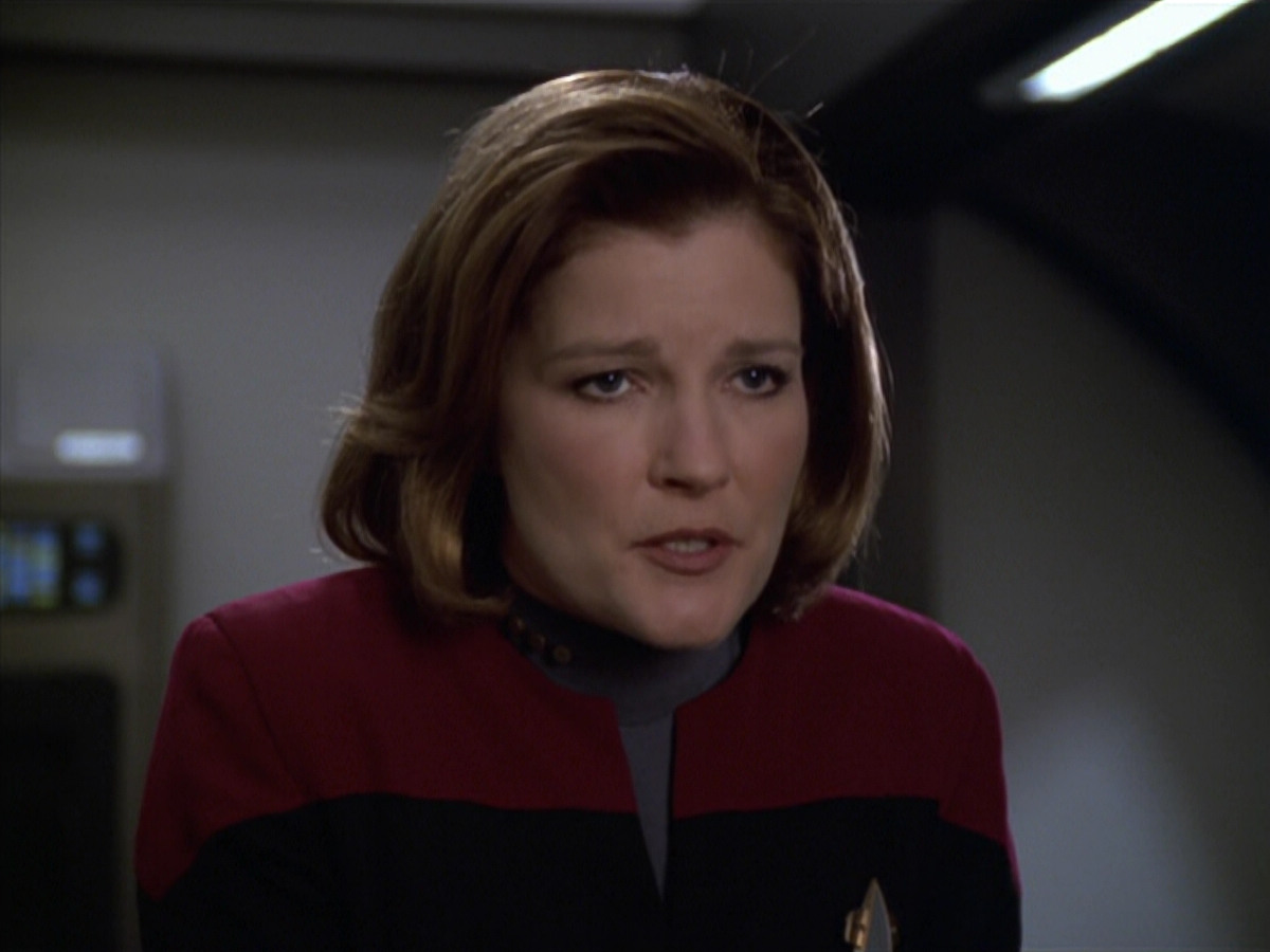 extant_StarTrek_VOY_5x20-ThinkTank_03018.jpg