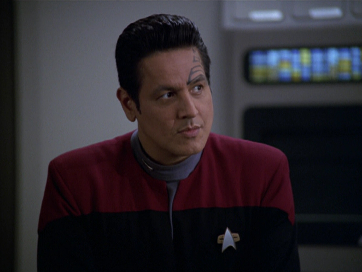 extant_StarTrek_VOY_5x20-ThinkTank_03091.jpg