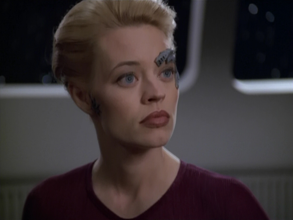 extant_StarTrek_VOY_5x20-ThinkTank_03130.jpg