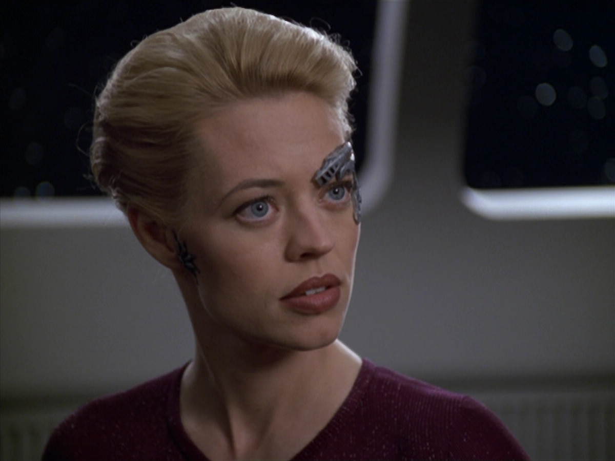 extant_StarTrek_VOY_5x20-ThinkTank_03172.jpg
