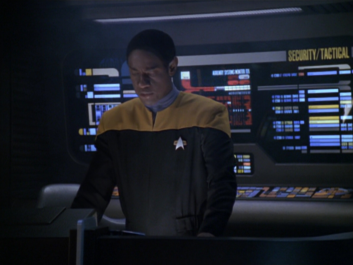 extant_StarTrek_VOY_5x20-ThinkTank_03329.jpg