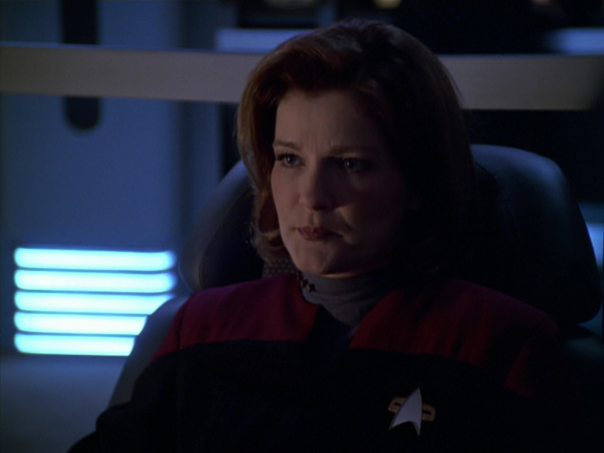 extant_StarTrek_VOY_5x20-ThinkTank_03366.jpg