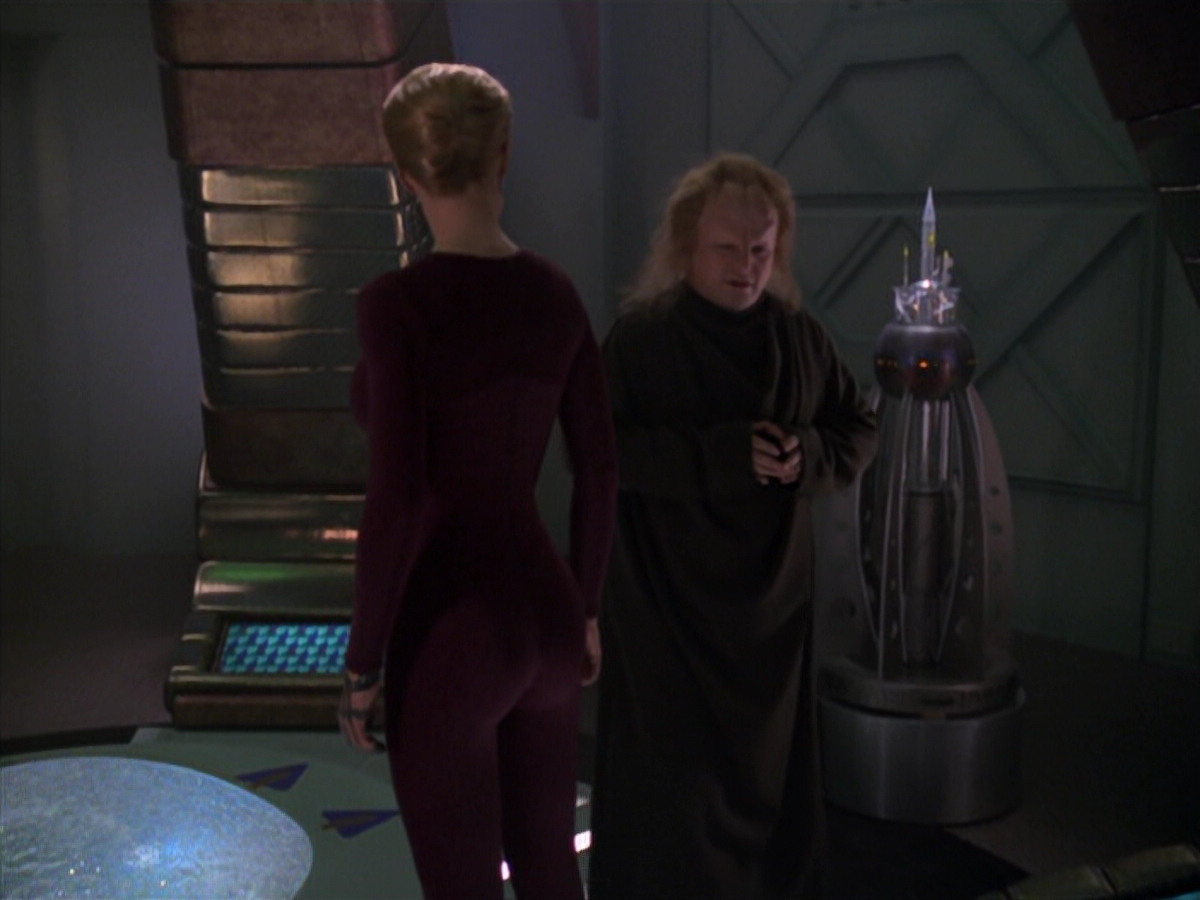 extant_StarTrek_VOY_5x20-ThinkTank_03523.jpg