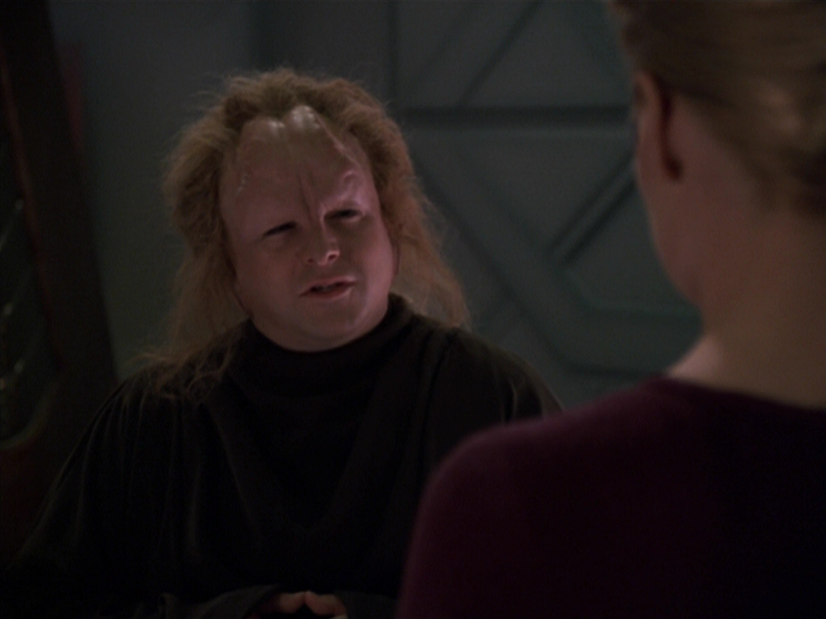 extant_StarTrek_VOY_5x20-ThinkTank_03592.jpg