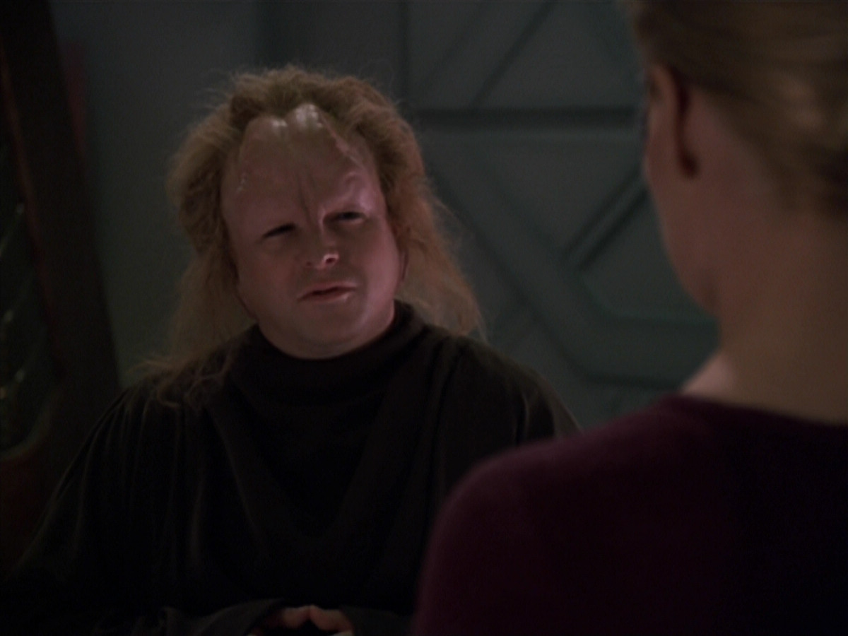extant_StarTrek_VOY_5x20-ThinkTank_03594.jpg