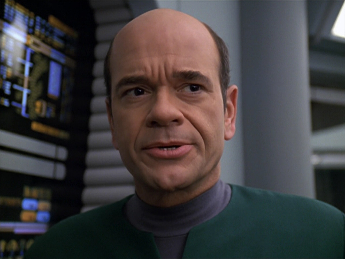 extant_StarTrek_VOY_5x20-ThinkTank_03617.jpg