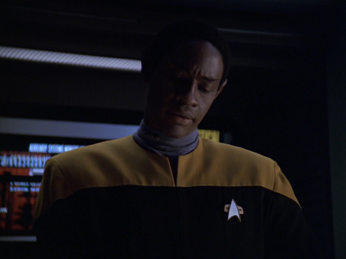 extant_StarTrek_VOY_5x20-ThinkTank_03624.jpg