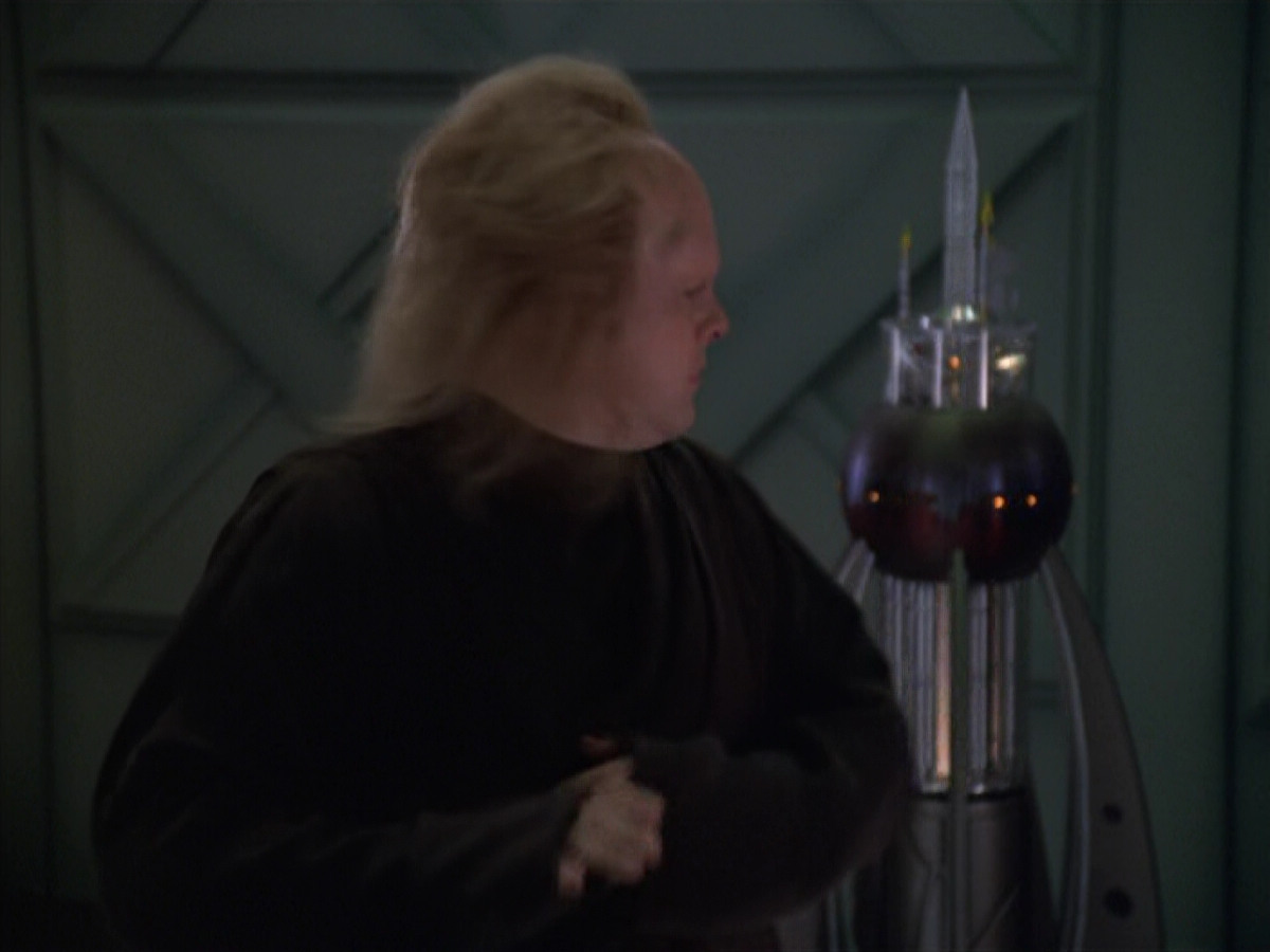 extant_StarTrek_VOY_5x20-ThinkTank_03643.jpg