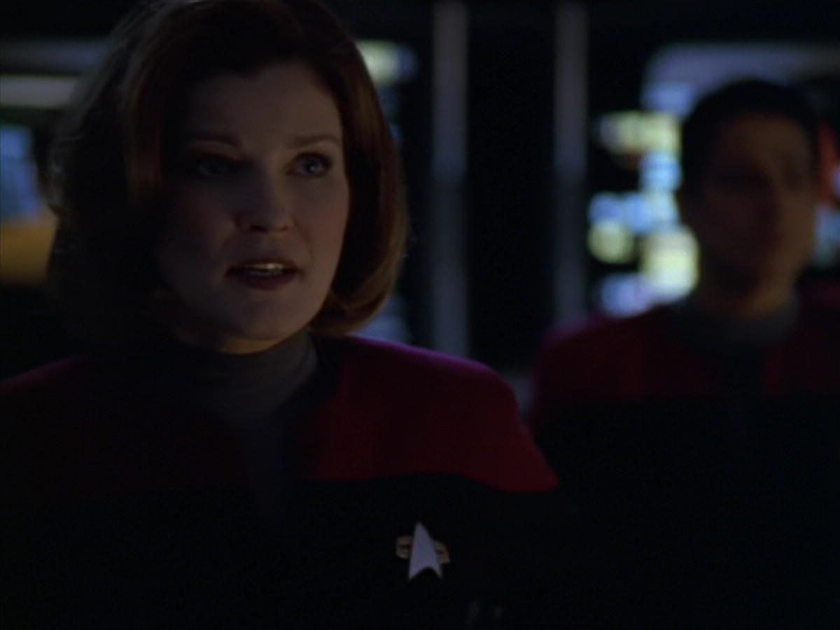 extant_StarTrek_VOY_5x20-ThinkTank_03673.jpg